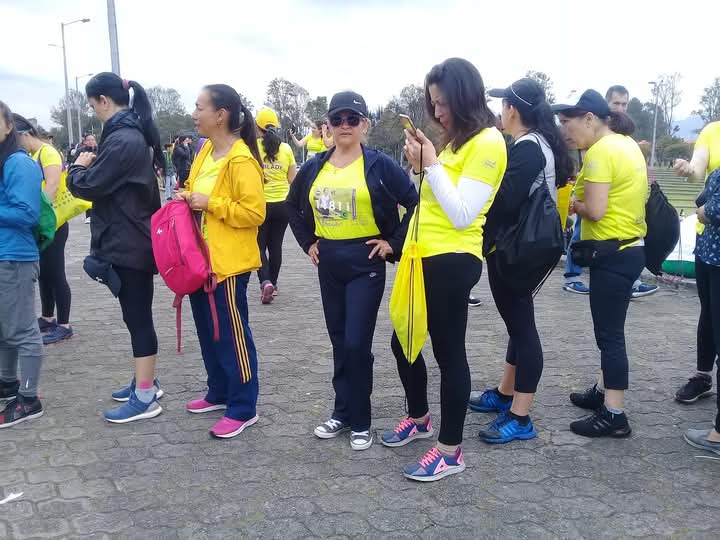 Parque Simón Bolívar RAIT Comunicaciones hace presencia en la Carrera de la Mujer
